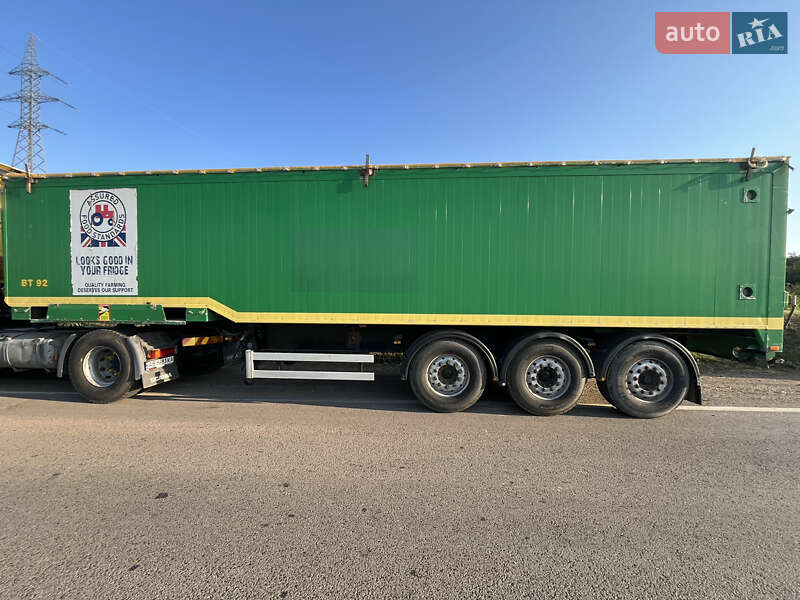 Зерновоз - полуприцеп Fruehauf ТХ 2011 в Виннице