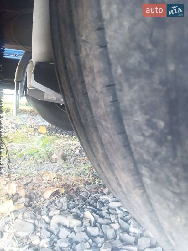 Борт Fruehauf ТХ 2011 в Дрогобыче