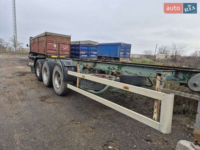 Контейнеровоз полуприцеп Fruehauf ТХ 1998 в Одессе