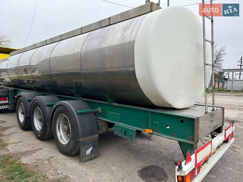 Цистерна полуприцеп Fruehauf TX 34 1997 в Котельве
