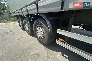 Тентованный борт (штора) - полуприцеп Fruehauf TX 34 2009 в 