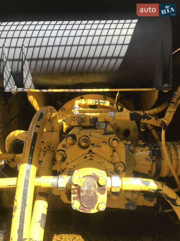 Гусеничний екскаватор Furukawa 740 1999 в Вараші