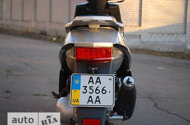 Макси-скутер G-max SH 2009 в 