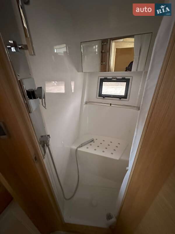 Моторная яхта Galeon 380 2018 в Киеве фото 16 Моторная яхта Galeon 380 2018 в Киеве