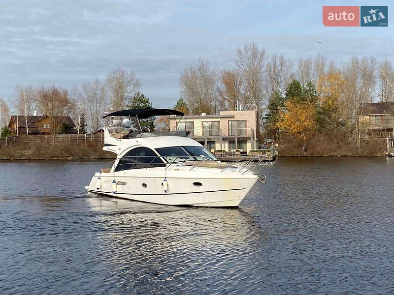 Моторная яхта Galeon 440 2008 в Киеве