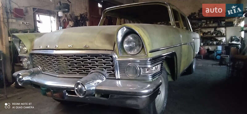 Седан ГАЗ 13 Чайка 1967 в Харькове фото Седан ГАЗ 13 Чайка 1967 в Харькове