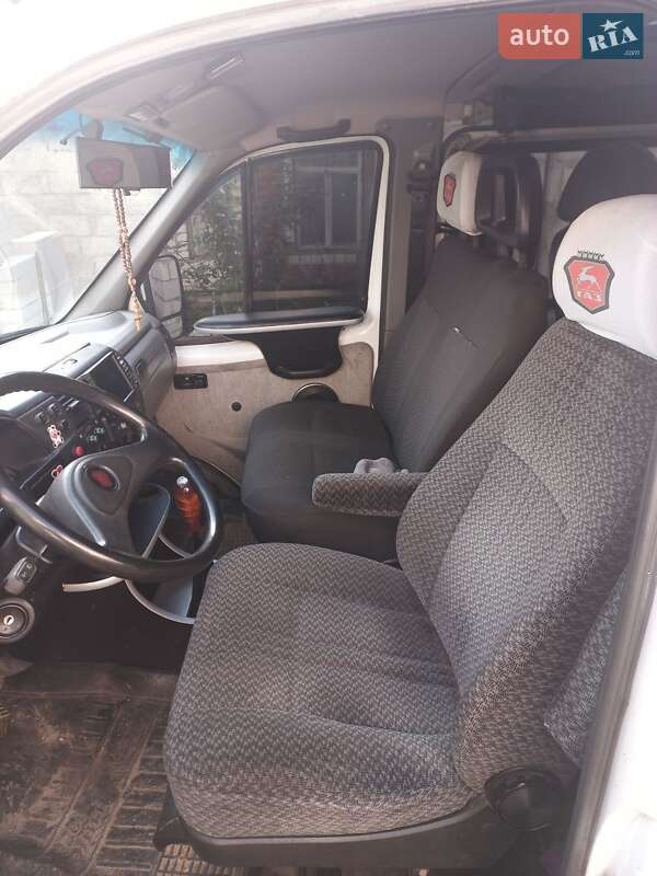 Минивэн ГАЗ 2217 Баргузин 2003 в Мерефа фото 2 Минивэн ГАЗ 2217 Баргузин 2003 в Мерефа