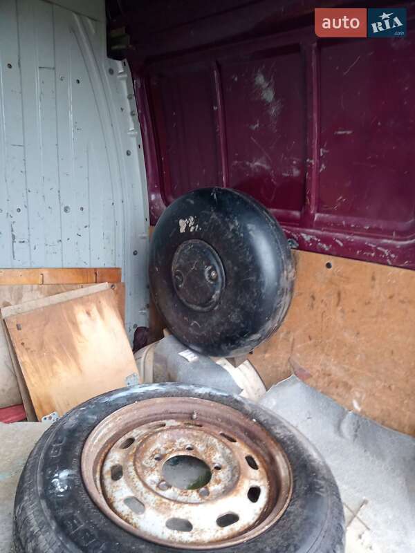 Минивэн ГАЗ 2217 Баргузин 2004 в Бориславе