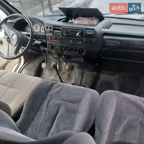 Минивэн ГАЗ 2217 Баргузин 2003 в Одессе фото 3 Минивэн ГАЗ 2217 Баргузин 2003 в Одессе
