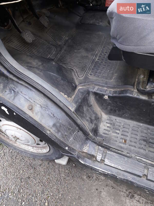 Минивэн ГАЗ 2217 Соболь 2001 в Львове