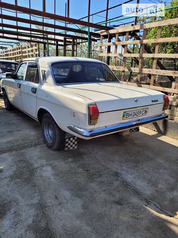 Седан ГАЗ 24-10 Волга 1988 в Одессе
