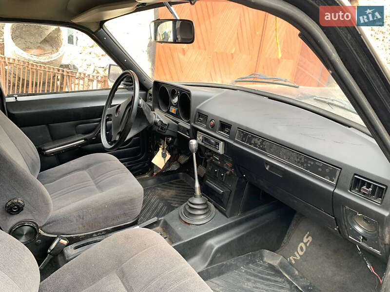 Седан ГАЗ 24-10 Волга 1988 в Хмельницькому