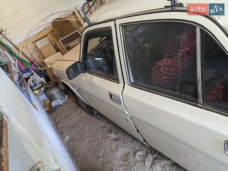 Седан ГАЗ 24-10 Волга 1985 в Веселинове фото 16 Седан ГАЗ 24-10 Волга 1985 в Веселинове