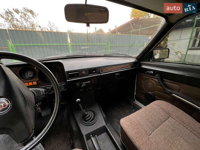 Седан ГАЗ 24-10 Волга 1992 в Яготині