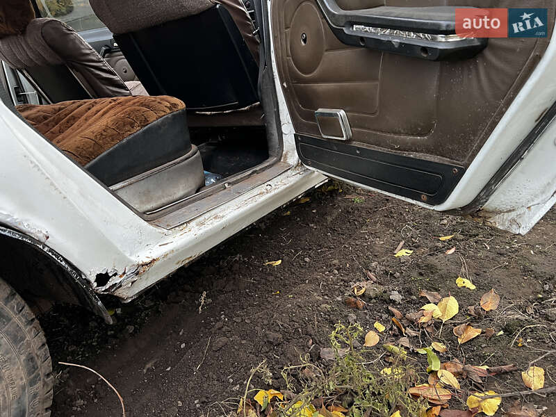 Седан ГАЗ 24-10 Волга 1992 в Яготині