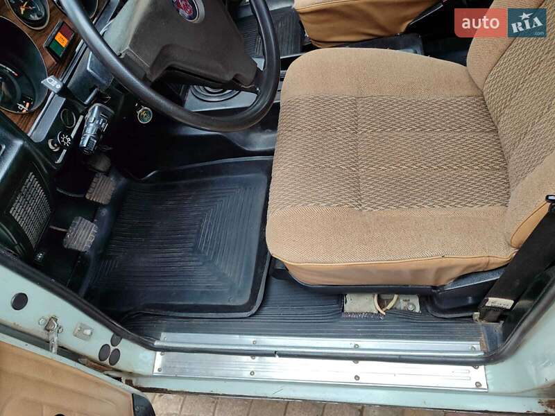 Седан ГАЗ 24-10 Волга 1990 в Ужгороді