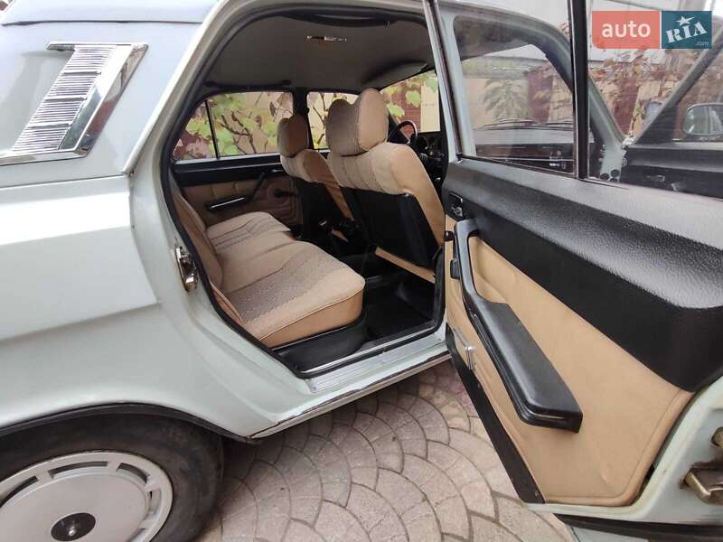 Седан ГАЗ 24-10 Волга 1990 в Ужгороді