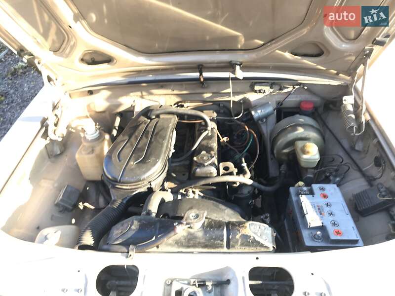 Седан ГАЗ 24-10 Волга 1989 в Городку