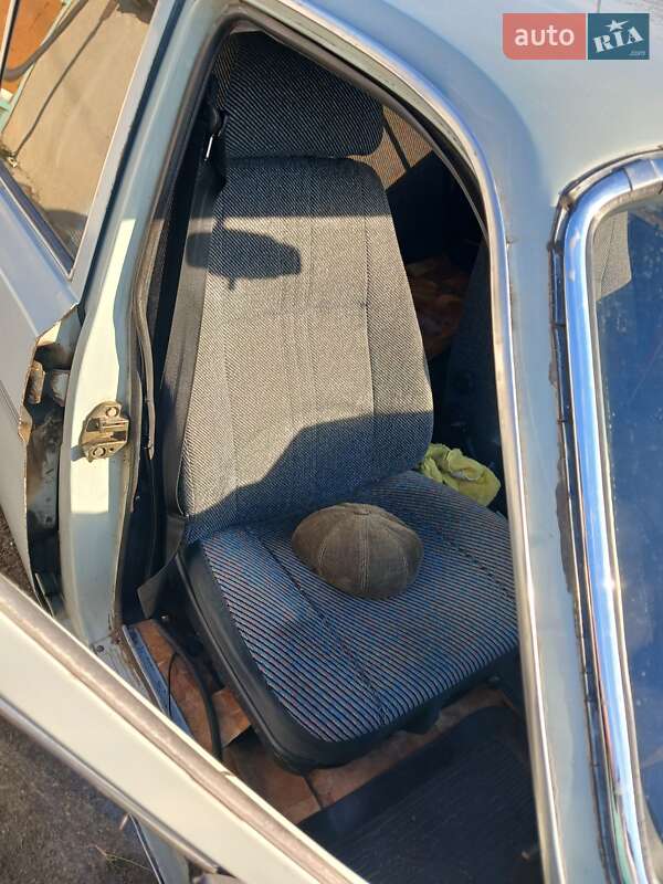 Седан ГАЗ 24-10 Волга 1992 в Воскресенском