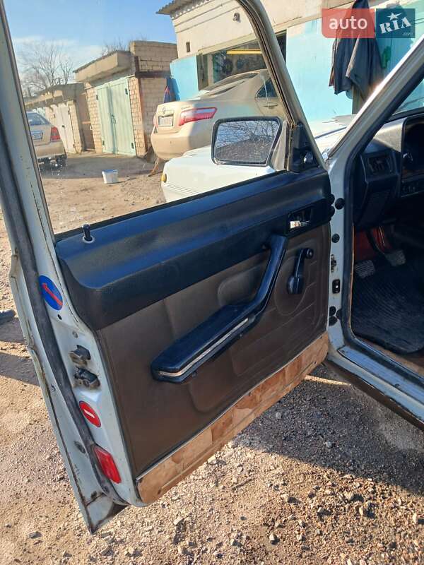 Седан ГАЗ 24-10 Волга 1992 в Воскресенском