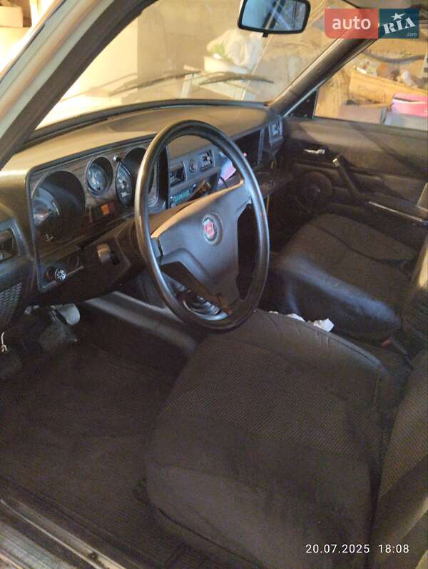 Седан ГАЗ 24-10 Волга 1987 в Кам'янському