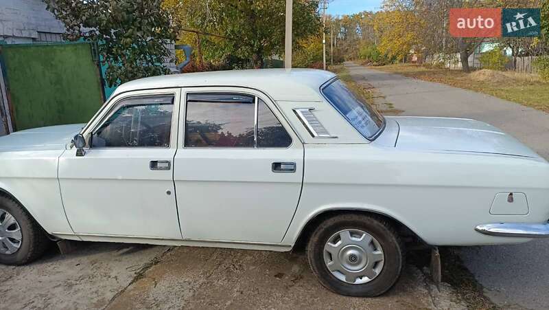 Седан ГАЗ 24-10 Волга 1986 в  фото Седан ГАЗ 24-10 Волга 1986 в