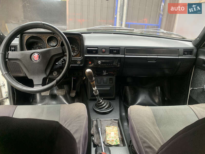 Седан ГАЗ 24-10 Волга 1991 в Киеве