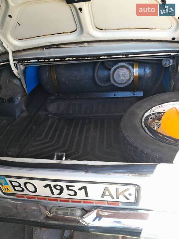Седан ГАЗ 24-10 Волга 1988 в Тернополі фото Седан ГАЗ 24-10 Волга 1988 в Тернополі