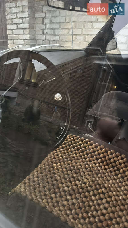 Седан ГАЗ 24-10 Волга 1982 в Луцьку