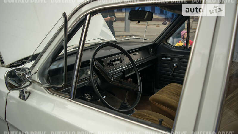 Седан ГАЗ 24 Волга 1986 в Киеве
