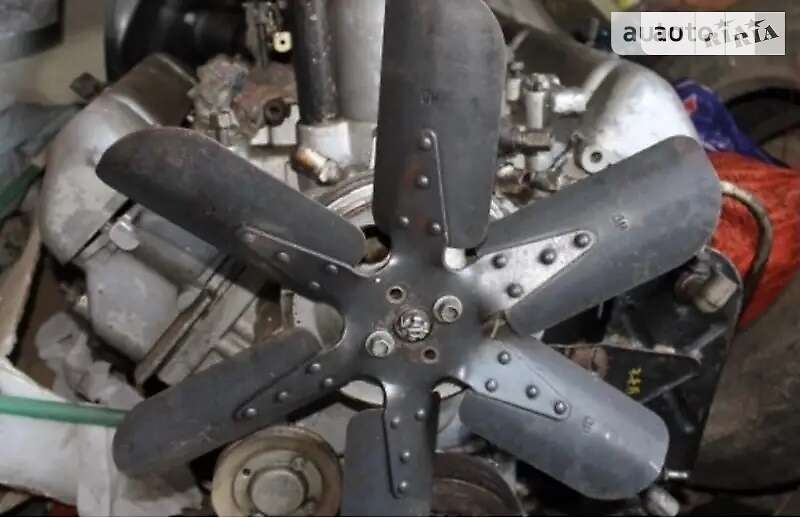 Седан ГАЗ 24 Волга 1986 в Киеве