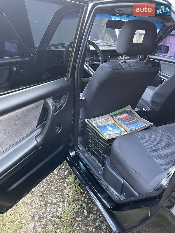 Седан ГАЗ 24 Волга 1983 в Києві