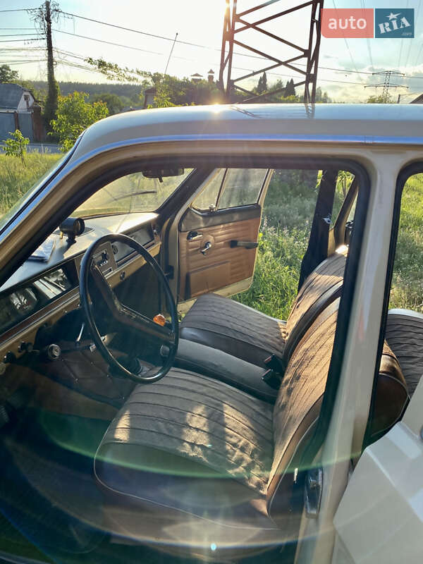 Седан ГАЗ 24 Волга 1976 в Киеве