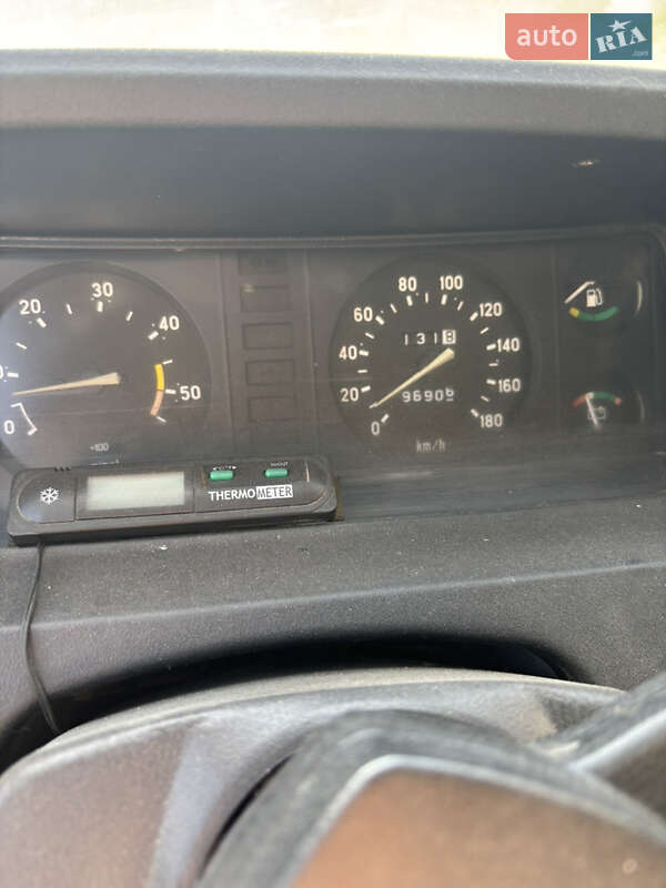 Грузовой фургон ГАЗ 2705 Газель 2002 в Воловце