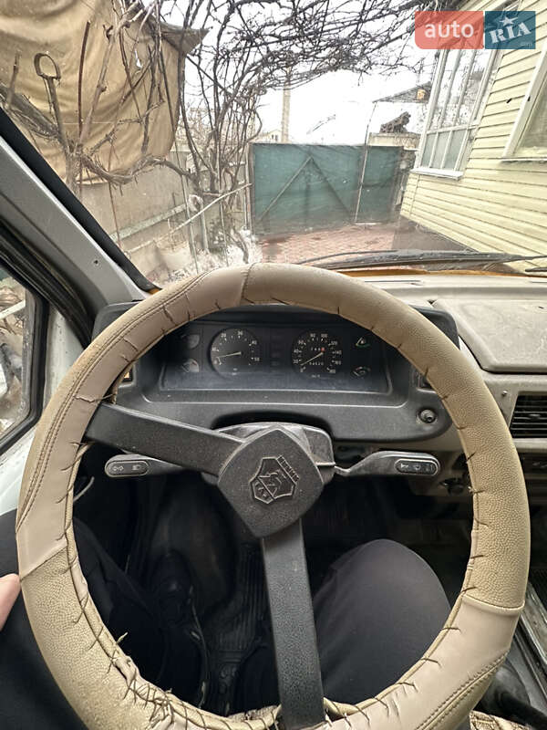 Грузовой фургон ГАЗ 2705 Газель 2000 в Чернигове