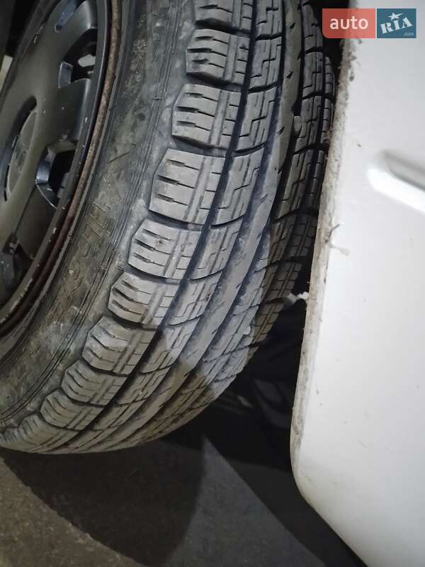 Вантажний фургон ГАЗ 2752 Соболь 2005 в Хотині