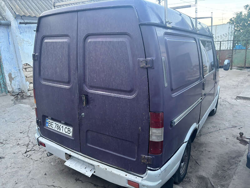 Грузопассажирский фургон ГАЗ 2752 Соболь 2003 в Николаеве