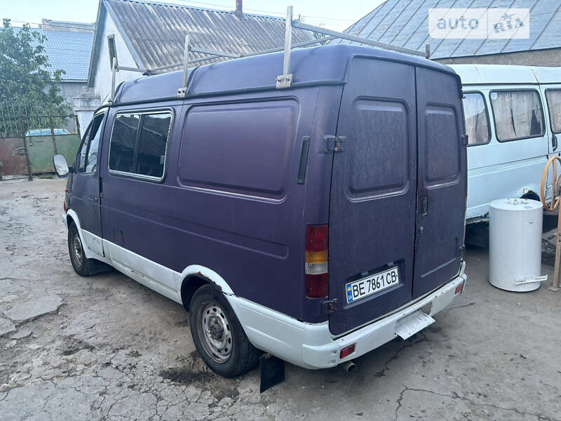 Грузопассажирский фургон ГАЗ 2752 Соболь 2003 в Николаеве