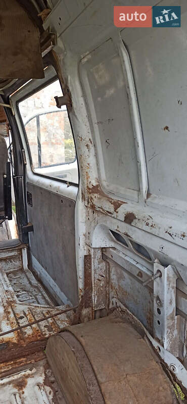 Вантажний фургон ГАЗ 2752 Соболь 2005 в Теребовлі