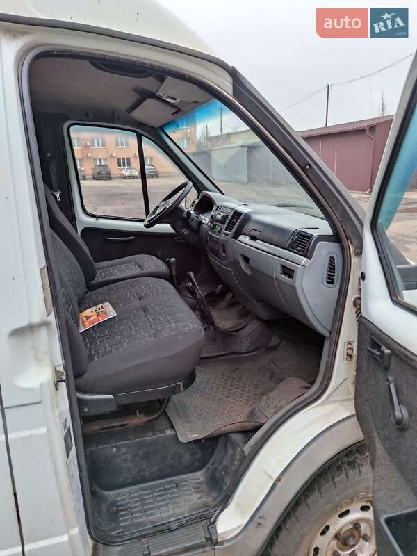 Грузопассажирский фургон ГАЗ 2752 Соболь 2015 в Кривом Роге фото 12 Грузопассажирский фургон ГАЗ 2752 Соболь 2015 в Кривом Роге