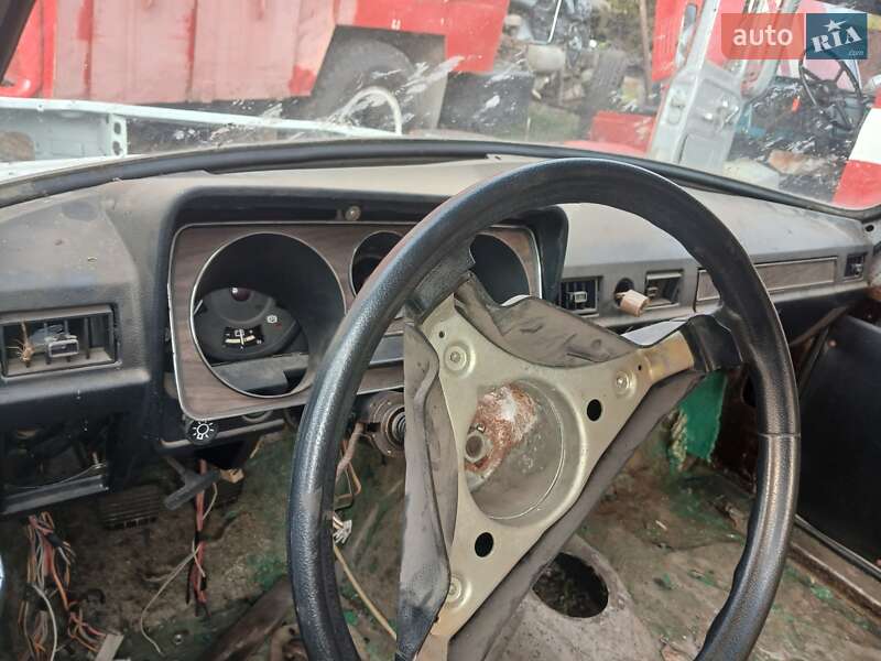 Седан ГАЗ 3102 Волга 1986 в Кременчуге фото 10 Седан ГАЗ 3102 Волга 1986 в Кременчуге