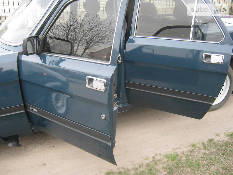 Седан ГАЗ 3110 Волга 1999 в Миргороді