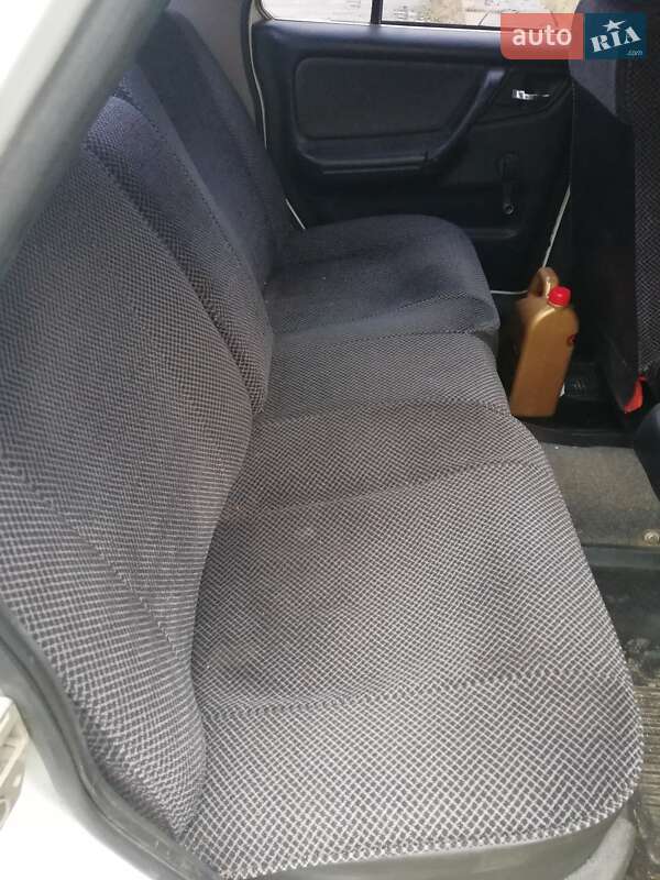 Седан ГАЗ 3110 Волга 2002 в Березане