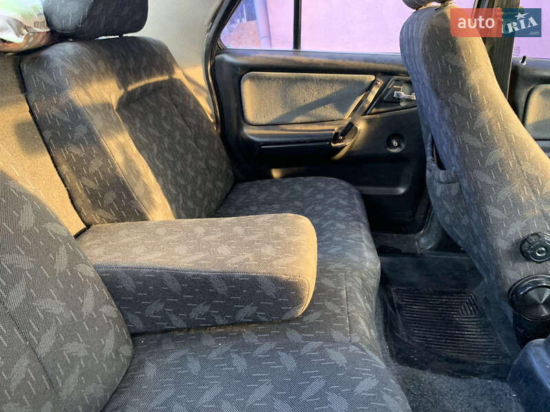 Седан ГАЗ 3110 Волга 2000 в Дрогобыче