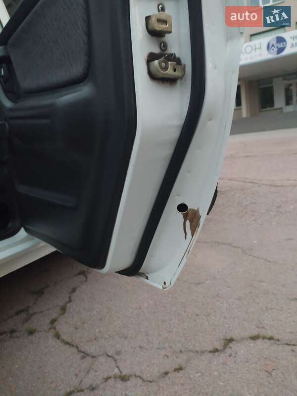 Седан ГАЗ 3110 Волга 2003 в Чернигове фото 21 Седан ГАЗ 3110 Волга 2003 в Чернигове