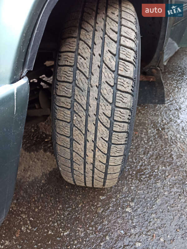 Седан ГАЗ 3110 Волга 2003 в Києві