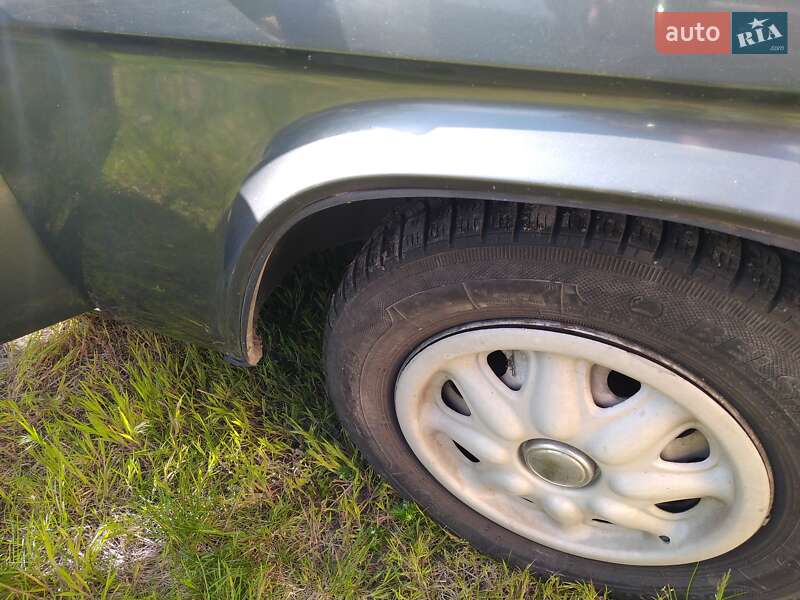 Седан ГАЗ 3110 Волга 2003 в Киеве