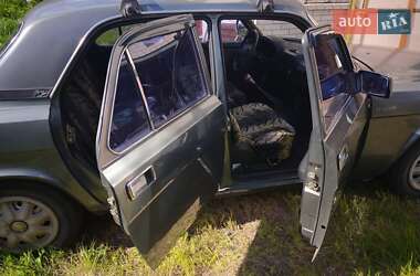 Седан ГАЗ 3110 Волга 2003 в Киеве