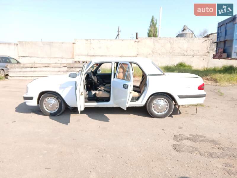 Седан ГАЗ 3110 Волга 2001 в Новій Одесі