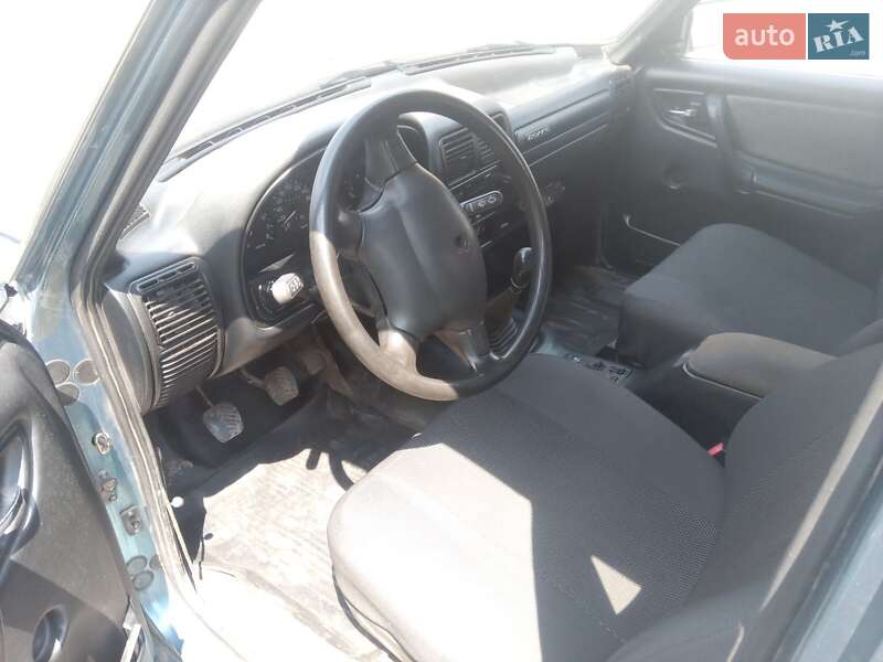 Седан ГАЗ 3110 Волга 2003 в Киеве